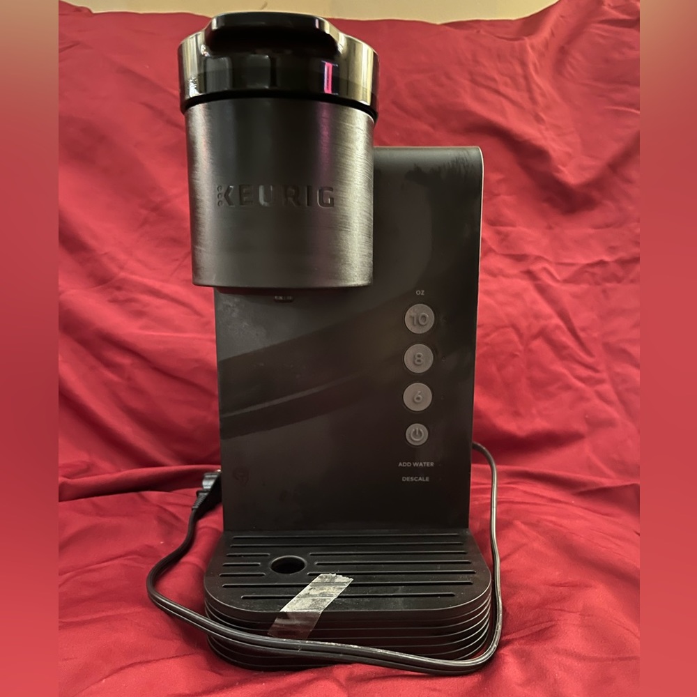 Like new keurig slim design coffee maker